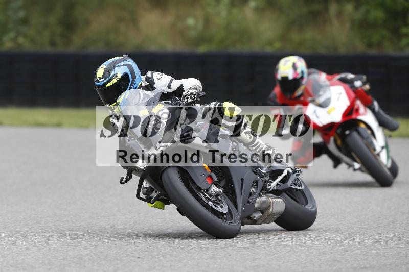 /23 07.06.2025 TZ Motorsport ADR/77